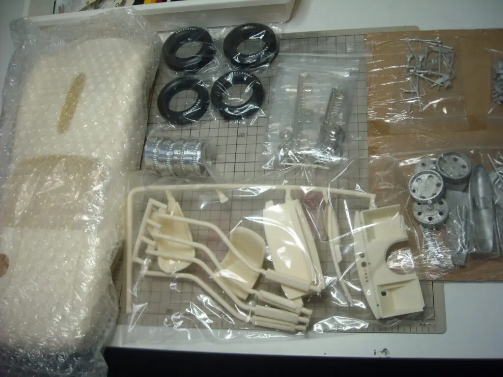 MFH 1/12 Ferrari 250TR 58 製作ブログ ♯1【 開封～ホイールの製作